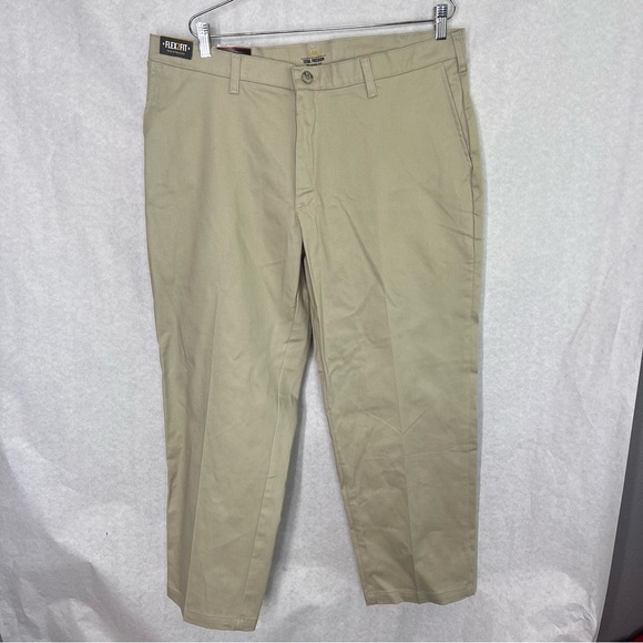 Lee Mens Relaxed For Khaki Pants Size  38x29 - Picture 1 of 5